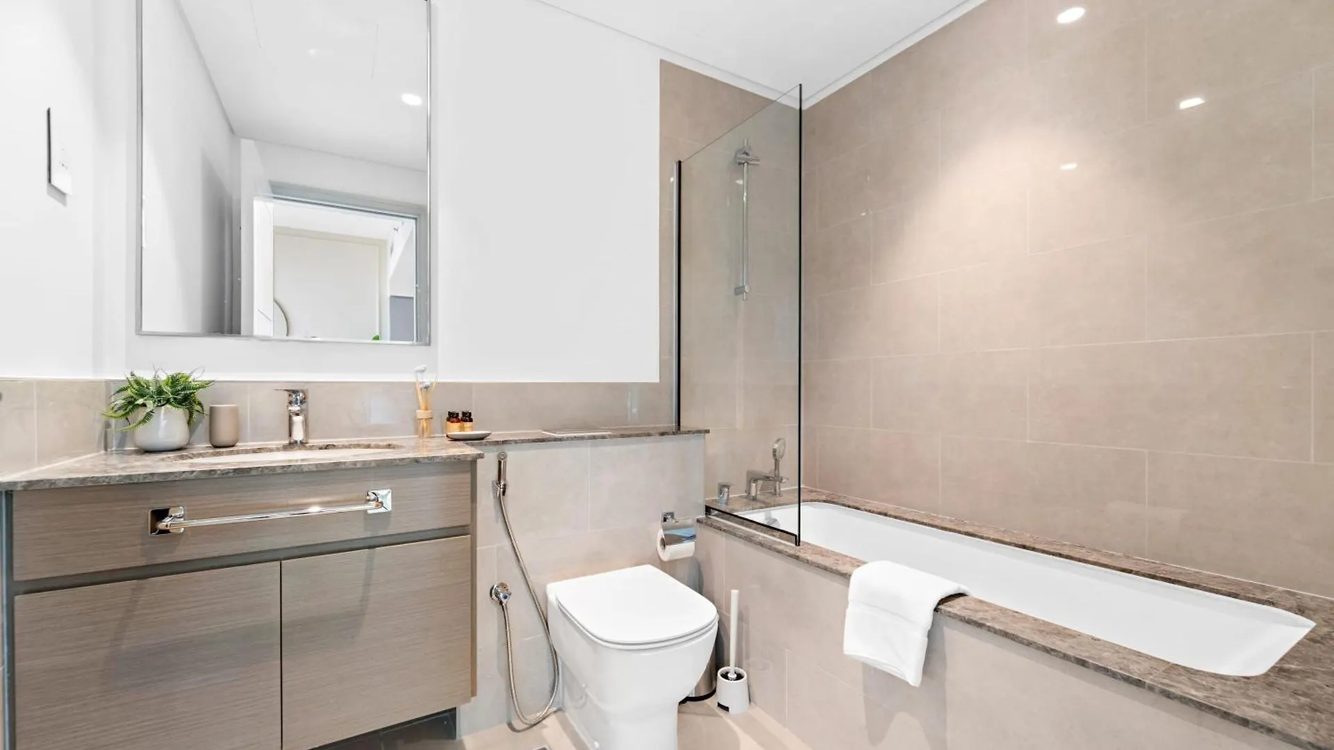 Silkhaus Beautiful 1 Bdr In Heart Of Downtown Apartment Dubai